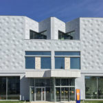 Декоративная отделка фасада архитектурным бетоном